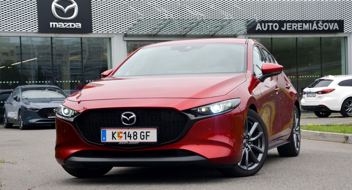Mazda3 Urban Lifestyle Kampagne Die Designikone In Szene Gesetzt Gas Junky